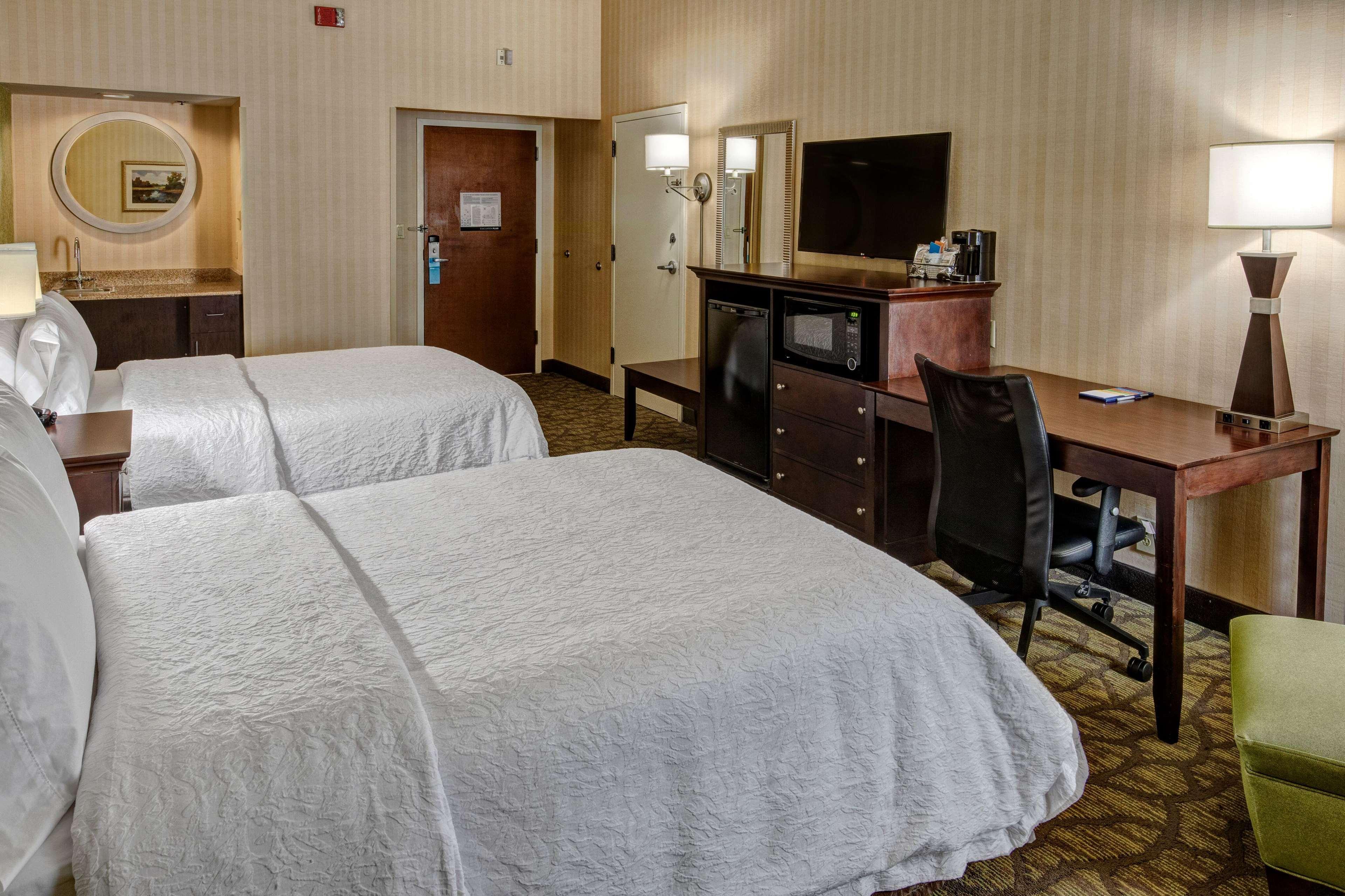 Hampton Inn Rocky Mount Buitenkant foto